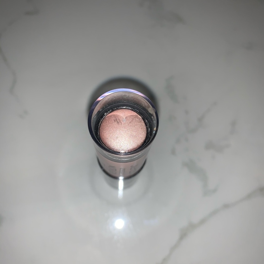 Photoready Highlighter Insta-Fix Stick - Picture 4 of 7